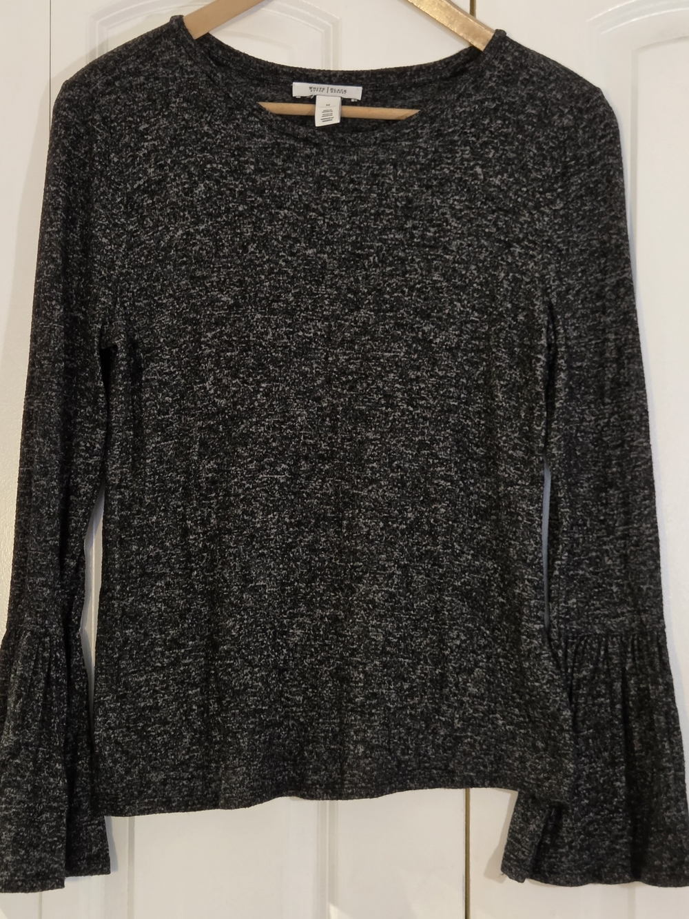 White House Black Market Top M Whimsigoth Fairy Grunge Bell Sleeve WHBM Office